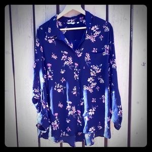 Reitman's Navy Floral Blouse